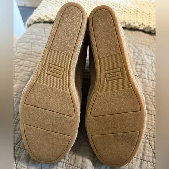 Tom’s Lace-Up Wedges - Picture 6 of 8